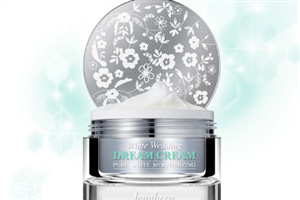 涂素顏霜后可以涂什么 使用時(shí)一次不要取太多 涂素顏霜后可以涂什么 使用時(shí)一次不要取太多