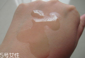 papa recipe春雨卸妝水怎么用？濕敷10秒即可