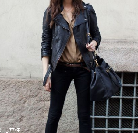 職業(yè)裝怎么穿好看？褪去稚氣邁向成熟