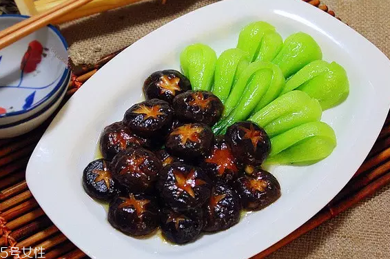 油菜怎么炒不苦？焯水能去掉苦味