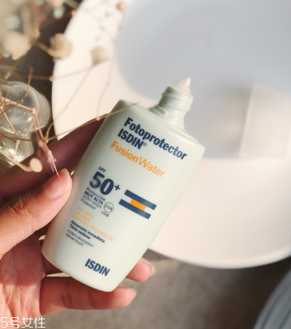 痘皮敏感肌適合什么防曬 isdin怡思丁西班牙防曬霜 痘皮敏感肌適合什么防曬 isdin怡思丁西班牙防曬霜