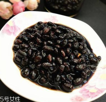黑豆泡醋用什么醋最好？不要用白醋