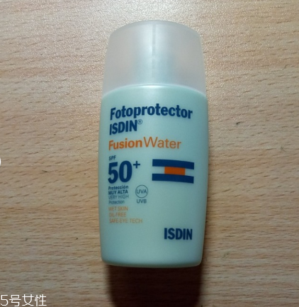 痘皮敏感肌適合什么防曬 isdin怡思丁西班牙防曬霜 痘皮敏感肌適合什么防曬 isdin怡思丁西班牙防曬霜