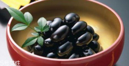 黑豆泡醋用生豆還是熟豆？熟不熟都可以