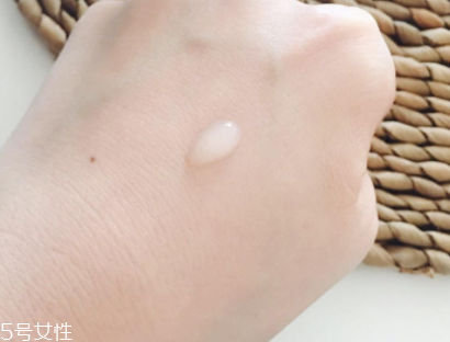 黛珂小紫瓶適合年齡 所有人群都能用 黛珂小紫瓶適合年齡 所有人群都能用