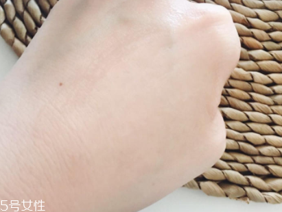 黛珂小紫瓶適合年齡 所有人群都能用 黛珂小紫瓶適合年齡 所有人群都能用