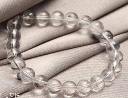 白水晶怎么消磁？三種方法可恢復(fù)能量