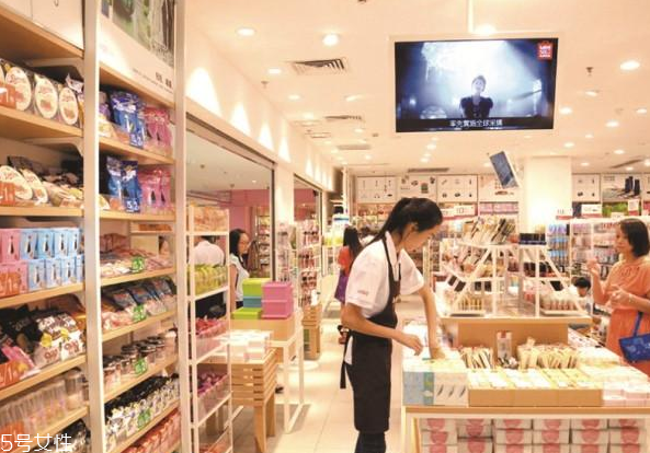 名創(chuàng)優(yōu)品有哪些好用的化妝品 價格超級親民 名創(chuàng)優(yōu)品有哪些好用的化妝品 價格超級親民