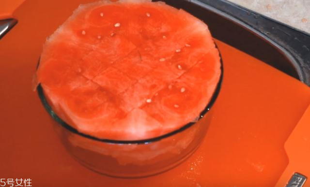 西瓜怎么切好看 擺盤裝果盒都方便 西瓜怎么切好看 擺盤裝果盒都方便