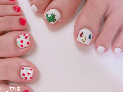 2018夏季腳美甲圖片 韓式清新腳指美甲圖 2018夏季腳美甲圖片 韓式清新腳指美甲圖
