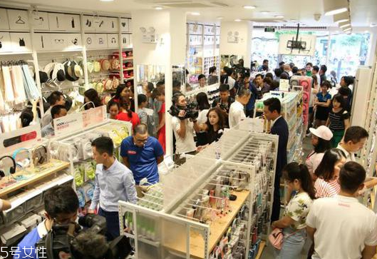 名創(chuàng)優(yōu)品有哪些好用的化妝品 價格超級親民 名創(chuàng)優(yōu)品有哪些好用的化妝品 價格超級親民