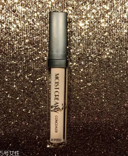 遮瑕液可以涂在眼部嗎？能遮住黑眼圈