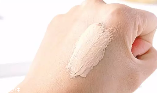 遮瑕液可以遮痣嗎？ 捷克dermacol遮瑕液遮痣測試