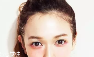 用口紅怎么畫腮紅？4個步驟讓腮紅更自然