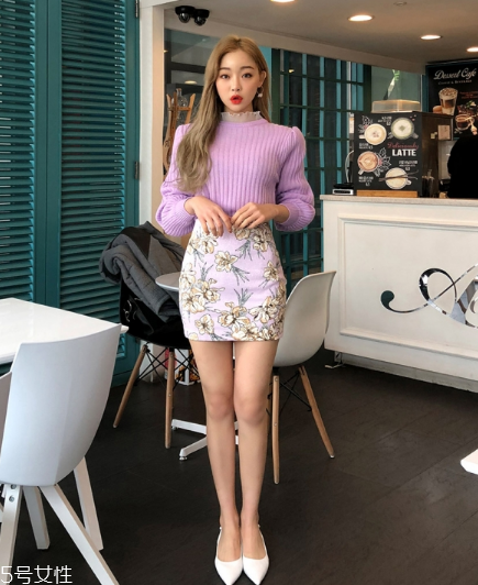 紫色毛衣怎么搭配？輕松駕馭流行色