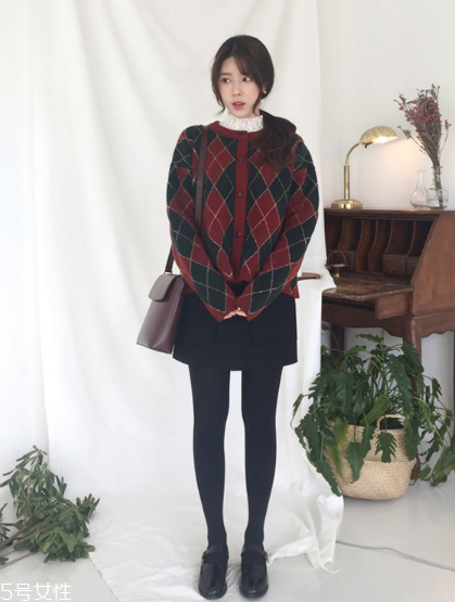 格子毛衣怎么搭配？盡顯減齡學(xué)院風(fēng)