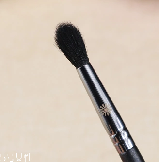 鼻影刷怎么清洗？3個(gè)步驟讓鼻影刷煥然一新