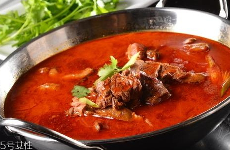 羊肉火鍋用什么配料 配料表 羊肉火鍋用什么配料 配料表