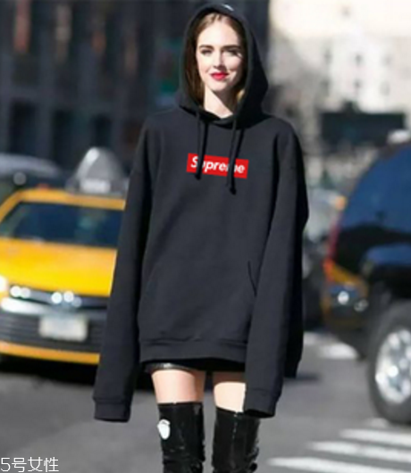 男生喜歡女生穿什么風(fēng)格衣服？男生不能抵擋的穿衣風(fēng)格