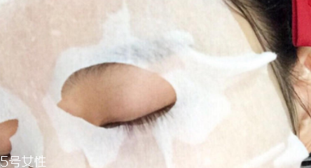 露露倫面膜用完要洗嗎？補水面膜無需清洗