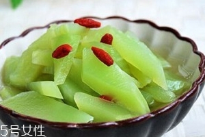 萵筍生吃好還是熟吃好？煮熟后維生素含量大大降低