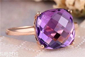 紫水晶戒指多少錢？普通款式兩百元左右