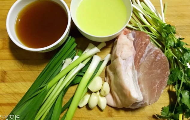 餃子餡用豬的哪塊肉好？前腿肉是餃子餡首選
