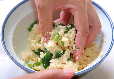 怎么用黃豆做豆?jié){、豆腐、豆腐腦