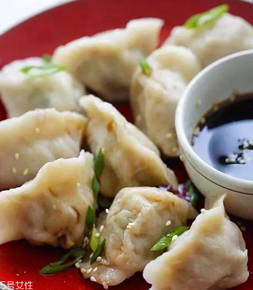 餃子餡用豬的哪塊肉好？前腿肉是餃子餡首選