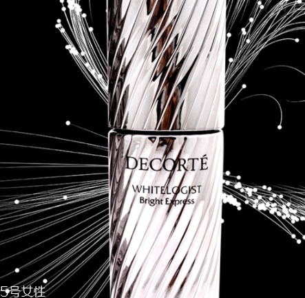 曲酸可以白天用嗎？曲酸可以和vc一起用嗎