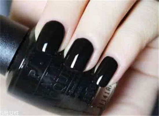 2018最新流行款純色美甲圖片 簡(jiǎn)單耐看的美甲圖片漸變款式 2018最新流行款純色美甲圖片 簡(jiǎn)單耐看的美甲圖片漸變款式