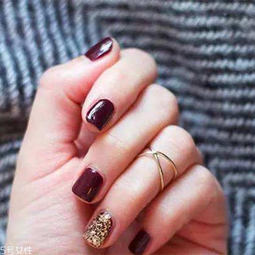 2018最新流行款純色美甲圖片 簡(jiǎn)單耐看的美甲圖片漸變款式 2018最新流行款純色美甲圖片 簡(jiǎn)單耐看的美甲圖片漸變款式