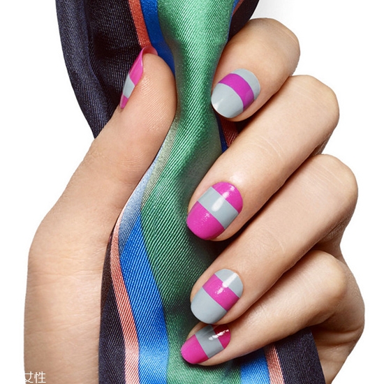 夏季美甲圖片2018款式 韓國范顯手白的美甲顏色圖片 夏季美甲圖片2018款式 韓國范顯手白的美甲顏色圖片