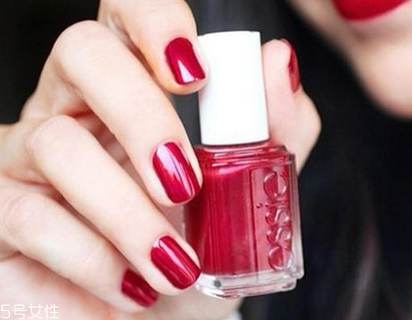 夏季美甲圖片2018款式 韓國范顯手白的美甲顏色圖片 夏季美甲圖片2018款式 韓國范顯手白的美甲顏色圖片