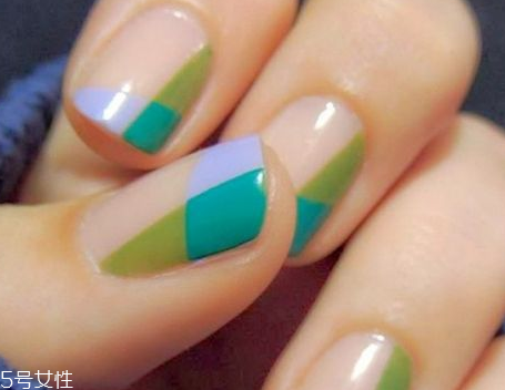 夏季美甲圖片2018款式 韓國范顯手白的美甲顏色圖片 夏季美甲圖片2018款式 韓國范顯手白的美甲顏色圖片