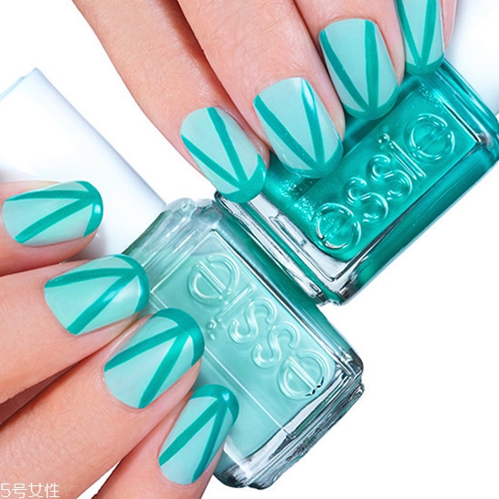 夏季美甲圖片2018款式 韓國范顯手白的美甲顏色圖片 夏季美甲圖片2018款式 韓國范顯手白的美甲顏色圖片