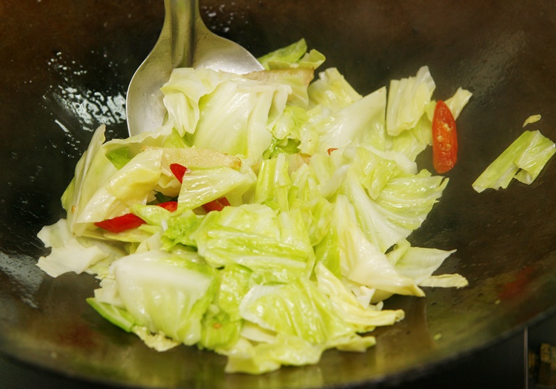 青菜怎么炒不會黃好吃又好看 青菜怎么炒不會黃好吃又好看