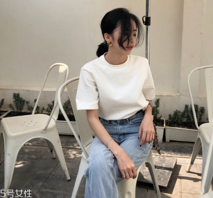 牛仔褲洗完怎么掛？牛仔褲的晾曬方法