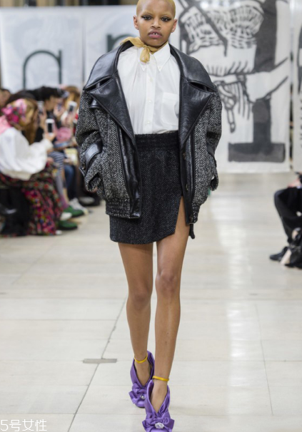 miumiu2018秋冬系列好看嗎_有哪些款式？