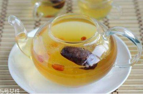 黃芪可以和茶葉一起泡嗎 黃芪可以和茶葉一起泡嗎