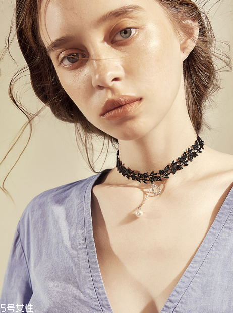 2022年流行什么項鏈？散發(fā)誘人頸間風(fēng)情