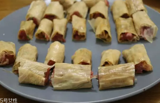 豆腐皮能油炸嗎？火候太猛容易炸糊