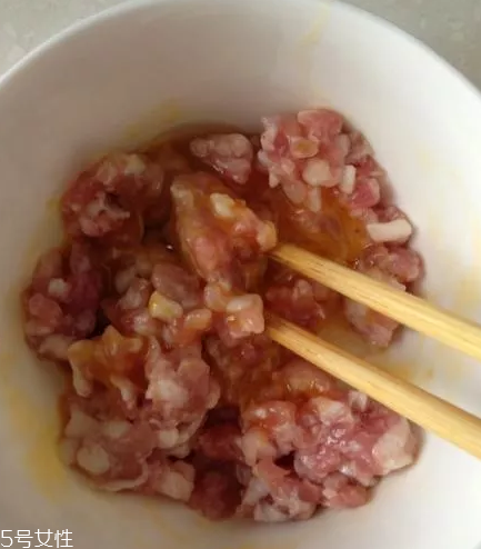 豆腐皮能油炸嗎？火候太猛容易炸糊