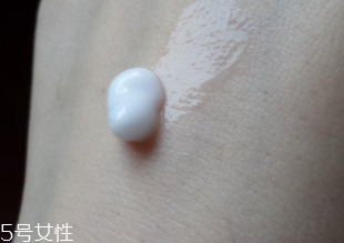 minon乳液適合油皮么？干皮和敏感肌最適合