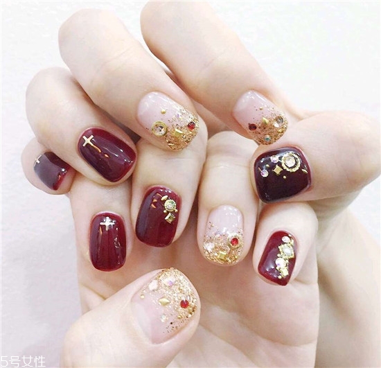 2018好看的新娘美甲新款式 透明感美甲圖片合集 2018好看的新娘美甲新款式 透明感美甲圖片合集