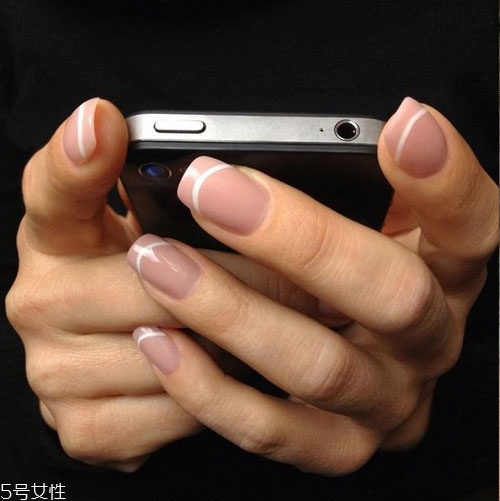 2018好看的新娘美甲新款式 透明感美甲圖片合集 2018好看的新娘美甲新款式 透明感美甲圖片合集