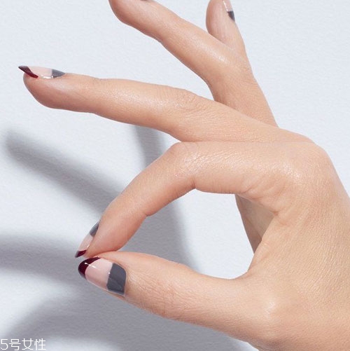 2018好看的新娘美甲新款式 透明感美甲圖片合集 2018好看的新娘美甲新款式 透明感美甲圖片合集