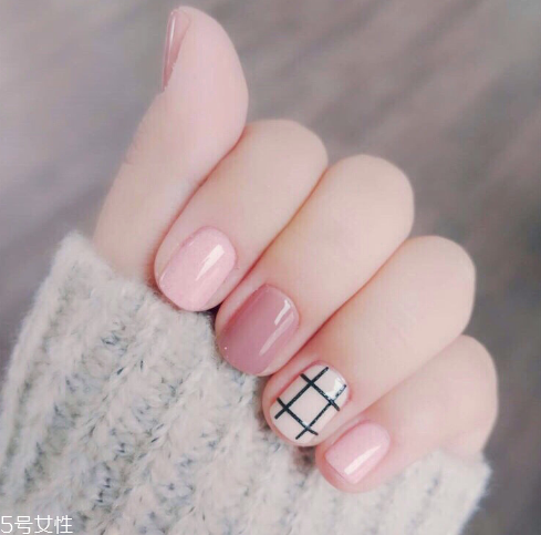 深色美甲圖片2022款式 美甲圖片2022款式顯氣質(zhì) 深色美甲圖片2022款式 美甲圖片2022款式顯氣質(zhì)