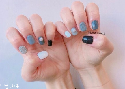 美甲圖片2022新款式純色跳色 簡約又時尚 美甲圖片2022新款式純色跳色 簡約又時尚