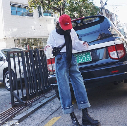 牛仔褲把白衣服染色了怎么辦？